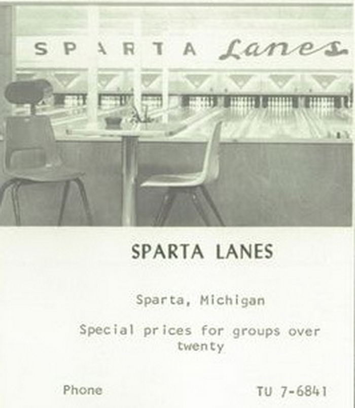 Sparta Lanes (Garden Patch Restaurant) - 1966 High School Yearbook Ad (newer photo)